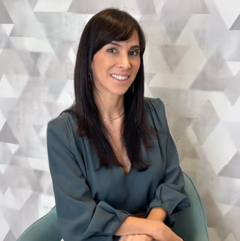 FABRÍCIA SIGNORELLI